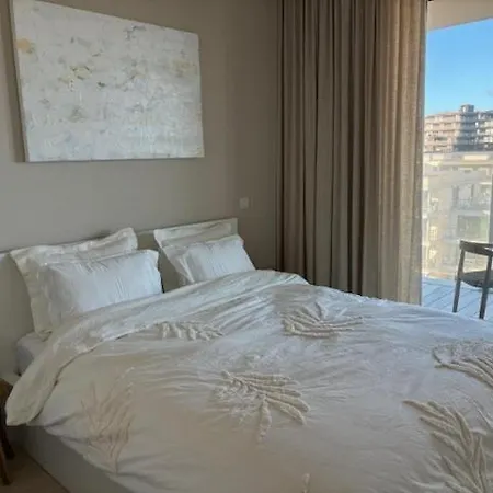 Uitzicht Luxe Met Ruim Terras Zwembad & Gym Apartament *