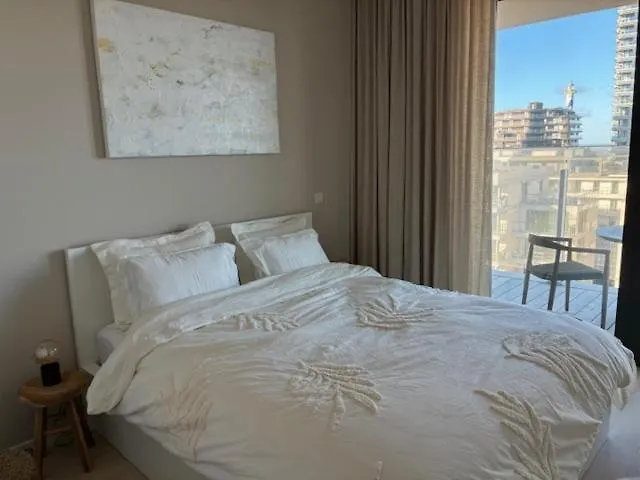 Uitzicht Luxe Met Ruim Terras Zwembad & Gym Apartament *