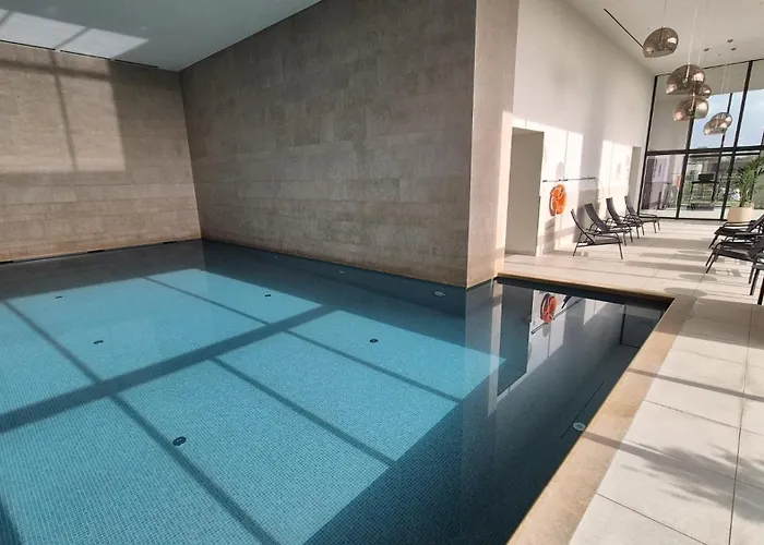 Uitzicht Luxe Met Ruim Terras Zwembad & Gym * Ostenda