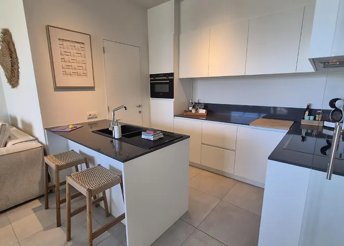 Uitzicht Luxe Met Ruim Terras Zwembad & Gym Appartamento *