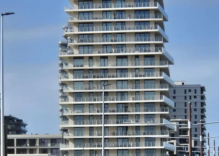 Uitzicht Luxe Met Ruim Terras Zwembad & Gym Appartamento *