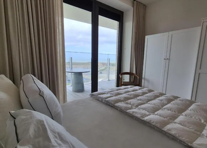 Uitzicht Luxe Met Ruim Terras Zwembad & Gym * Ostenda