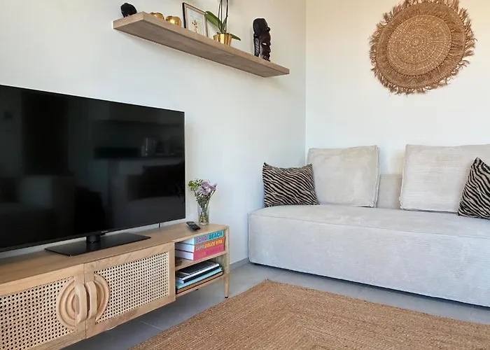 Uitzicht Luxe Met Ruim Terras Zwembad & Gym Ostend