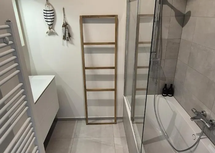 Uitzicht Luxe Met Ruim Terras Zwembad & Gym *